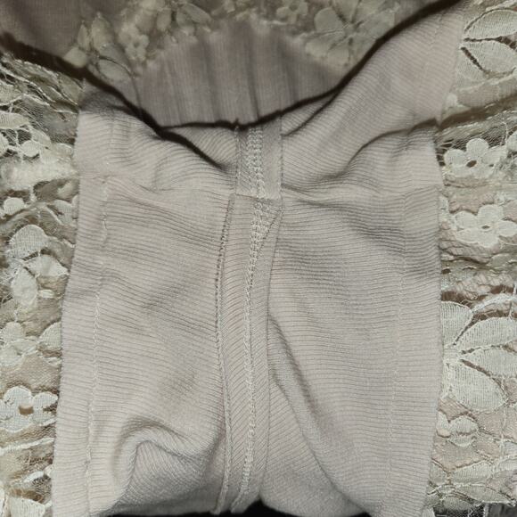 POL Knit Romper Womens S Beige Lace Stretch Pockets Boho Neutral Comfy Beachy - Picture 11 of 12